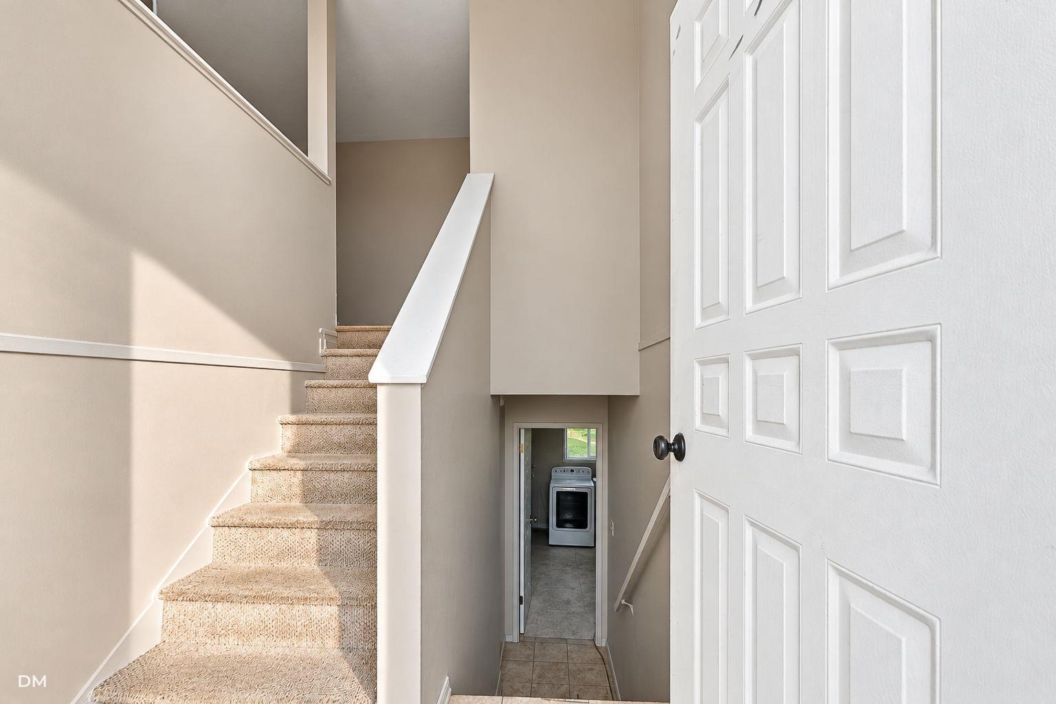 2548 SUNVALLEY CRESCENT