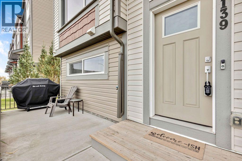 139 Copperstone Park SE, Calgary, Alberta  T2Z 5E3 - Photo 2 - A2352238