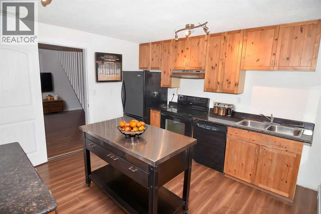 104 Railway Avenue E, Carseland, Alberta  T0J 0M0 - Photo 6 - A2354664