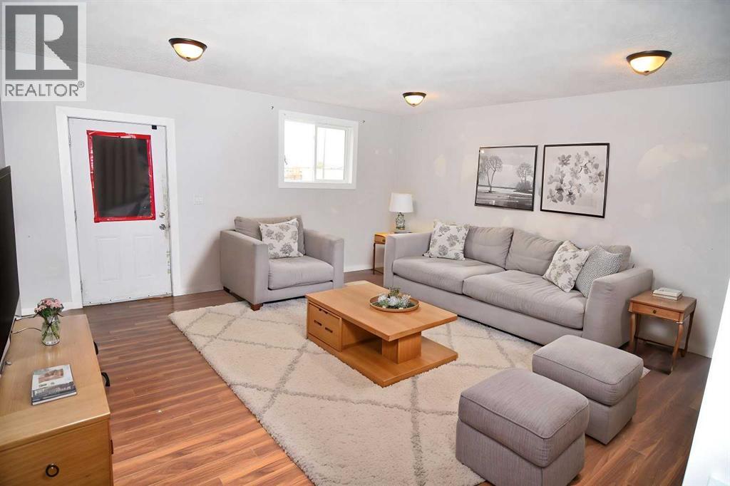 104 Railway Avenue E, Carseland, Alberta  T0J 0M0 - Photo 4 - A2354664