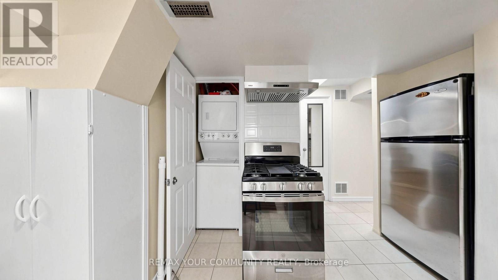 76 Deanscroft Square, Toronto, Ontario  M1E 4W9 - Photo 36 - E14117804