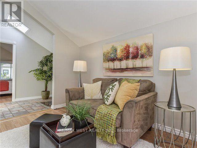 602 Annland Street, Pickering, Ontario  L1W 1A7 - Photo 7 - E14109830