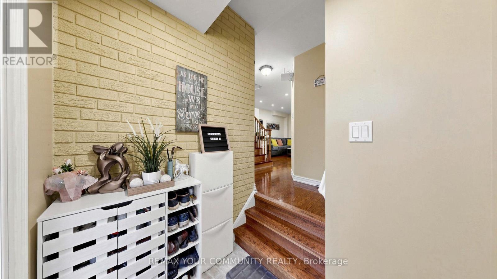 76 Deanscroft Square, Toronto, Ontario  M1E 4W9 - Photo 7 - E14117804