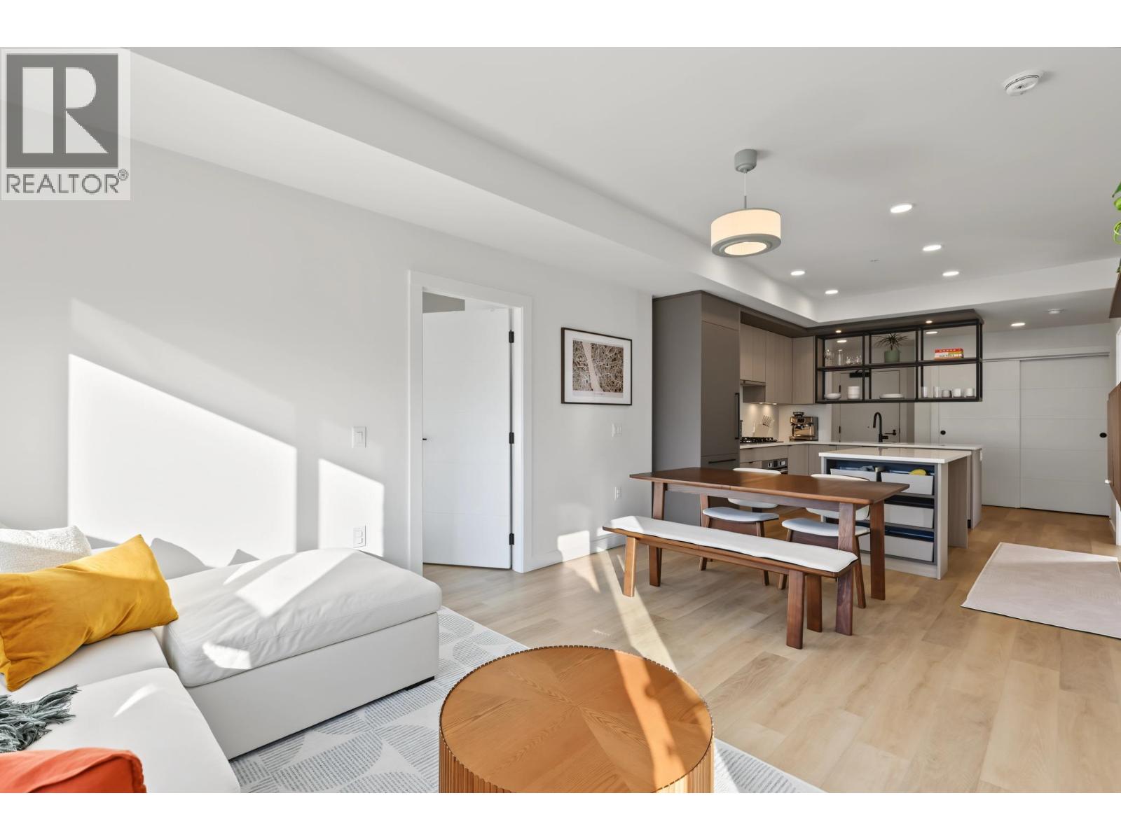 208 2268 E Broadway, Vancouver, British Columbia  V5N 0L2 - Photo 4 - R3178484