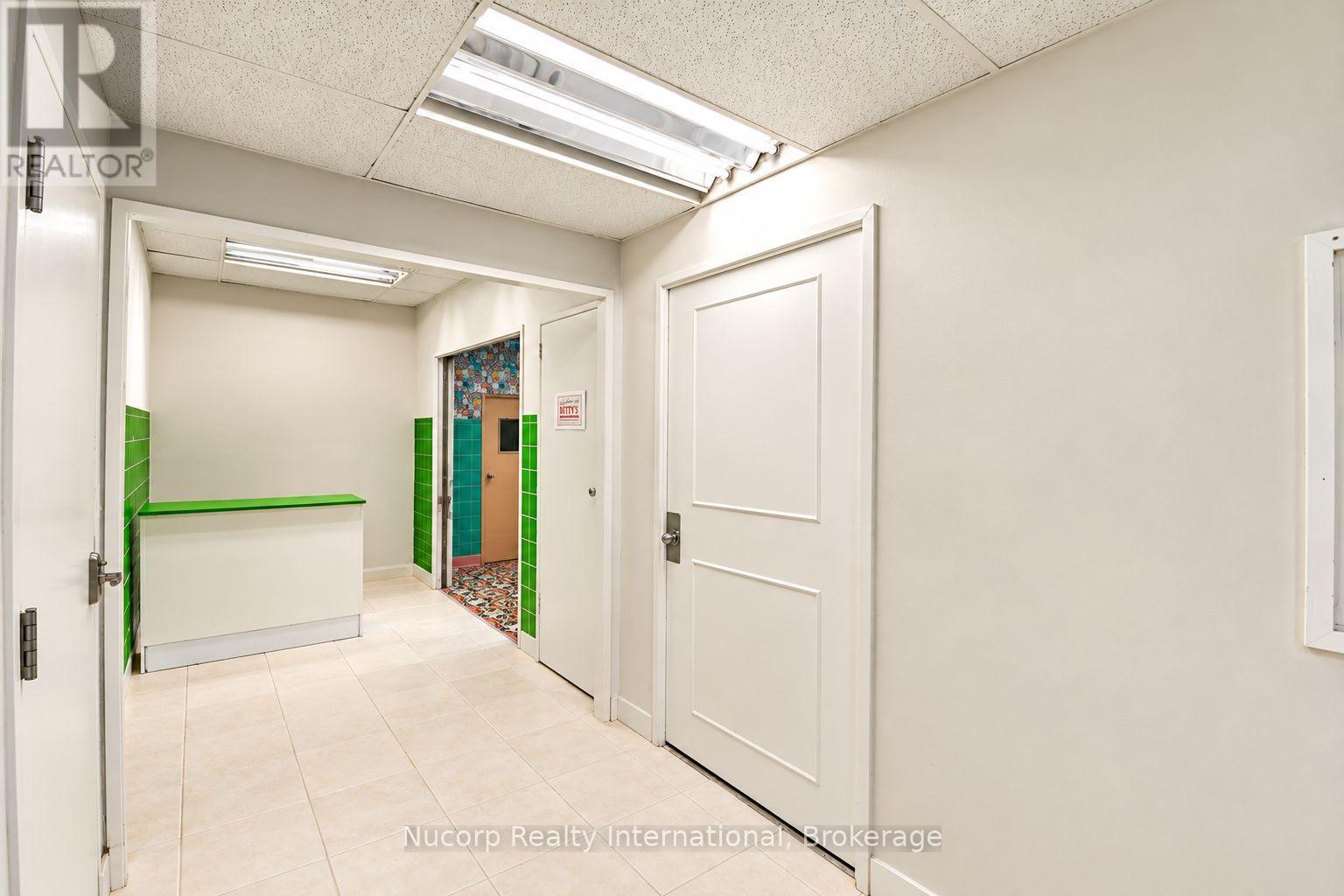 303 - 2045 Dufferin Street, Toronto, Ontario  M6E 3R4 - Photo 11 - C14117938