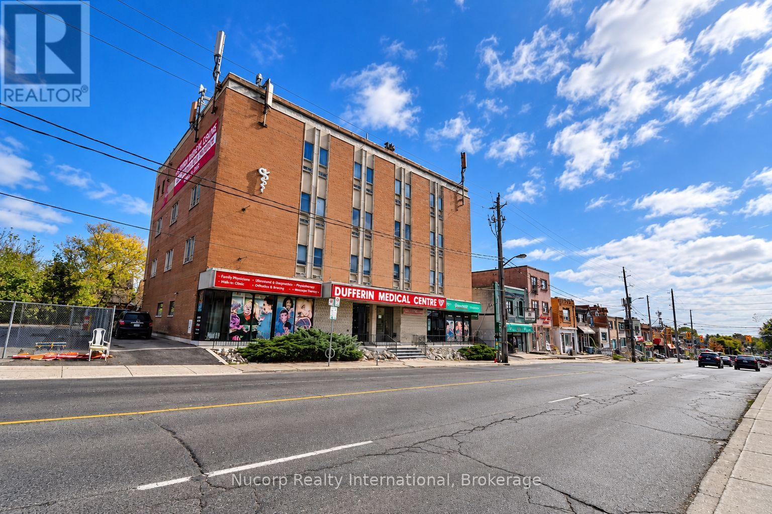 303 - 2045 Dufferin Street, Toronto, Ontario  M6E 3R4 - Photo 2 - C14117938