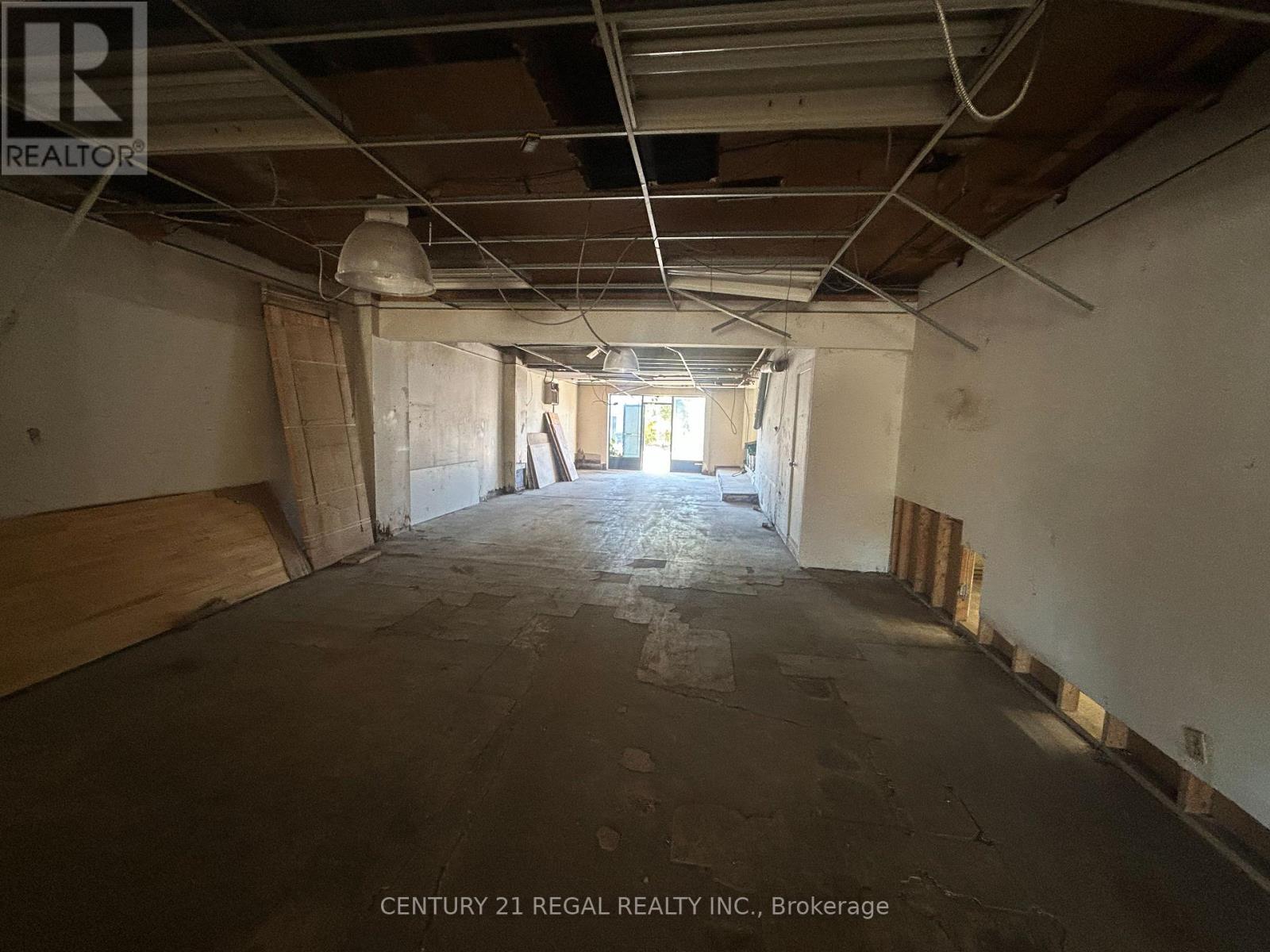 545 Vaughan Road, Toronto, Ontario  M6C 2R2 - Photo 2 - C14117946