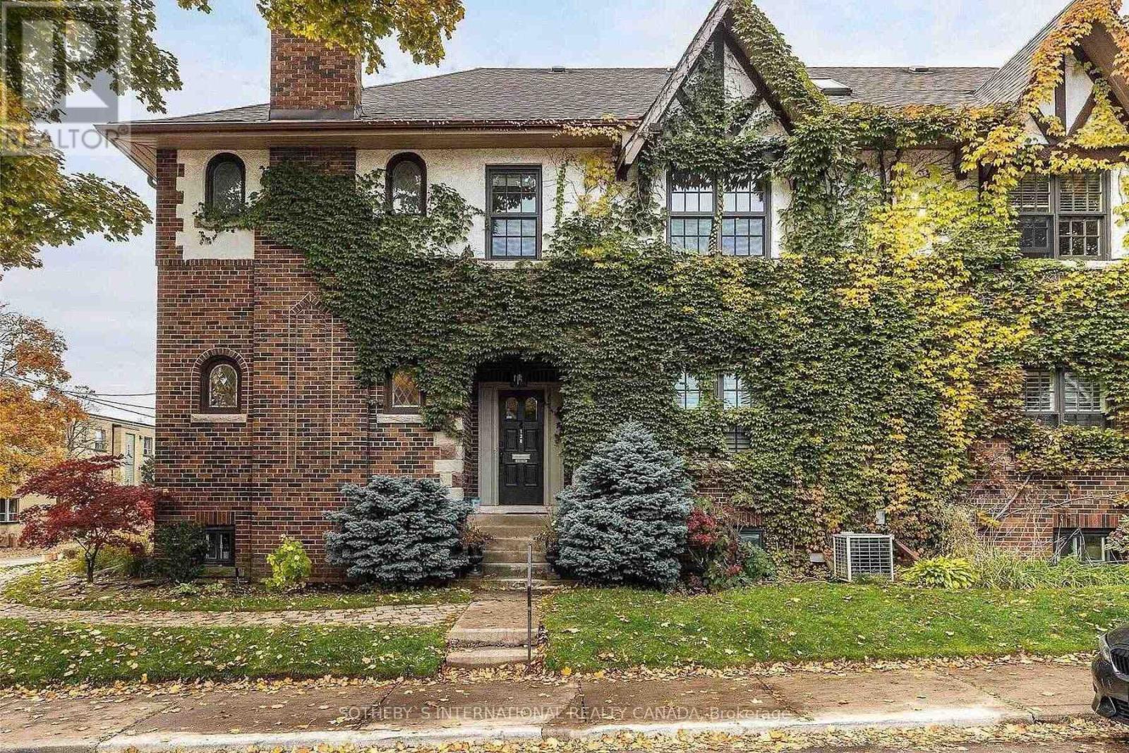 Main Fl - 130 Highbourne Road, Toronto, Ontario  M5P 2J7 - Photo 1 - C14117978