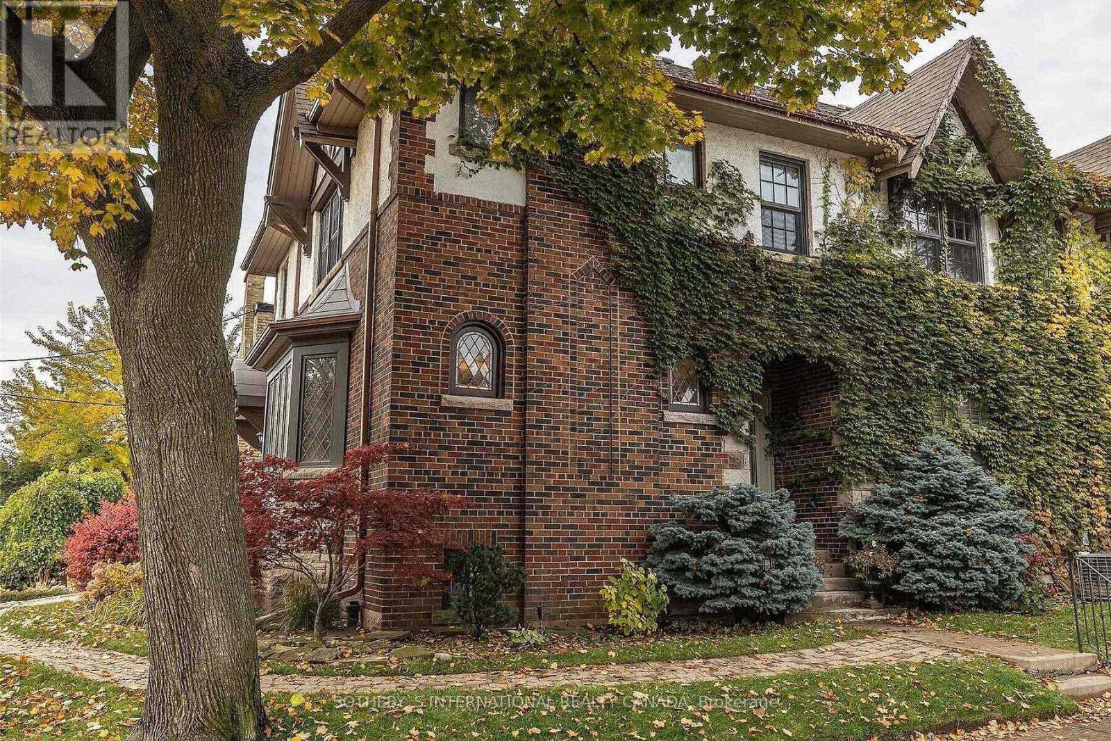 Main Fl - 130 Highbourne Road, Toronto, Ontario  M5P 2J7 - Photo 2 - C14117978