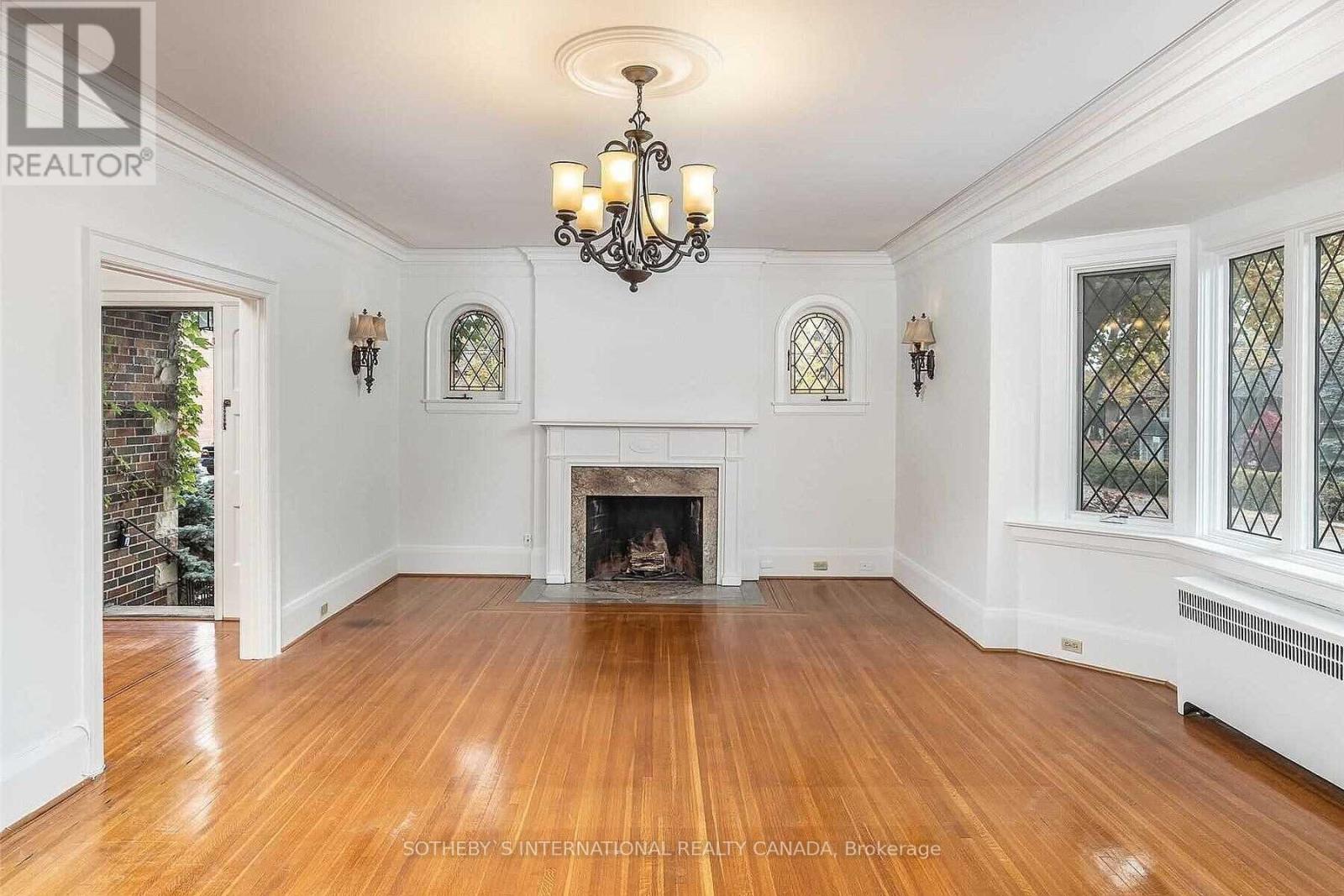 Main Fl - 130 Highbourne Road, Toronto, Ontario  M5P 2J7 - Photo 8 - C14117978