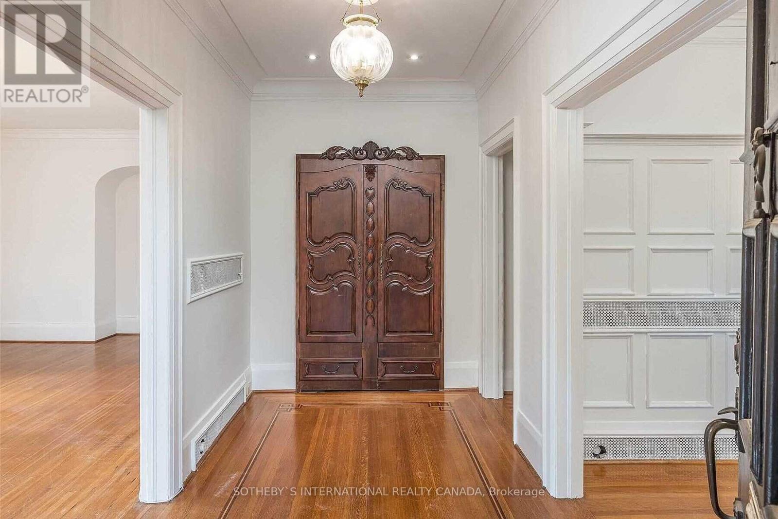 Main Fl - 130 Highbourne Road, Toronto, Ontario  M5P 2J7 - Photo 9 - C14117978