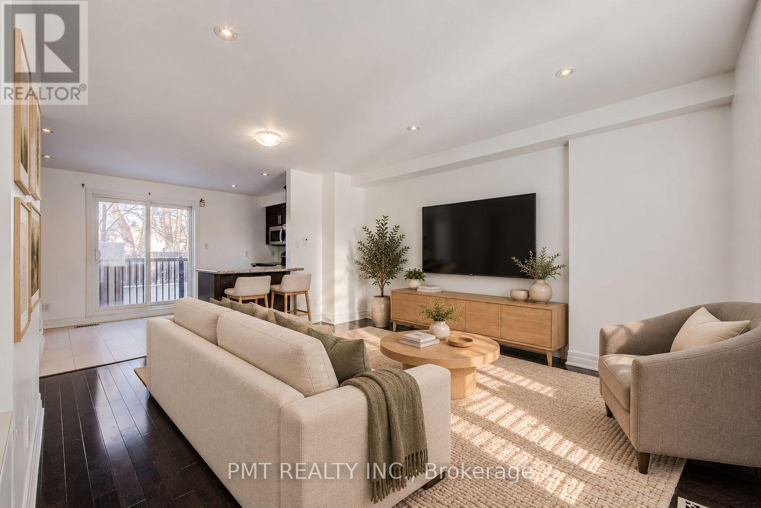 14 Coventry Street, Toronto, Ontario  M1L 0H1 - Photo 11 - E14117996