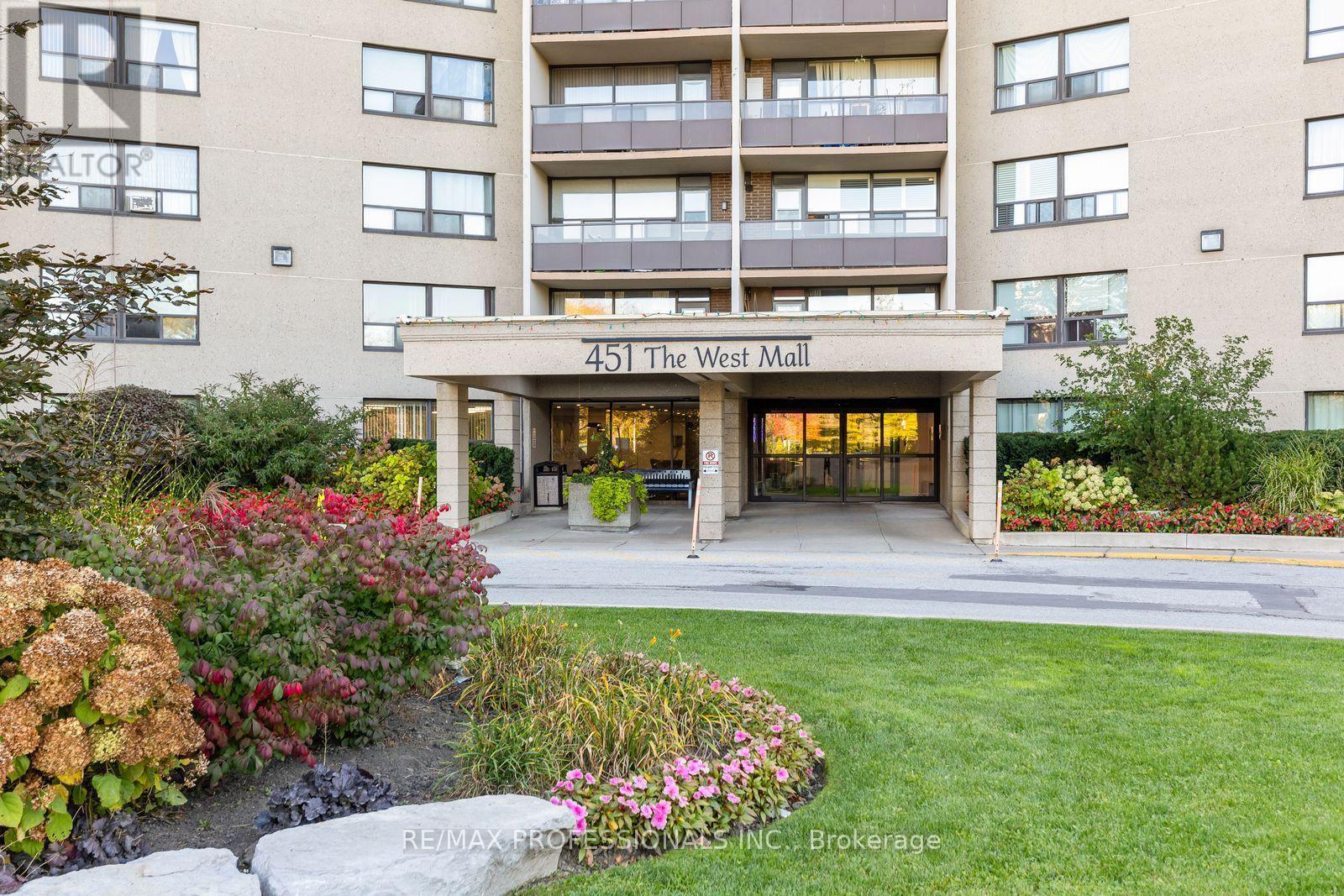 1102 - 451 The West Mall Drive, Toronto, Ontario  M9C 1G1 - Photo 1 - W14118024