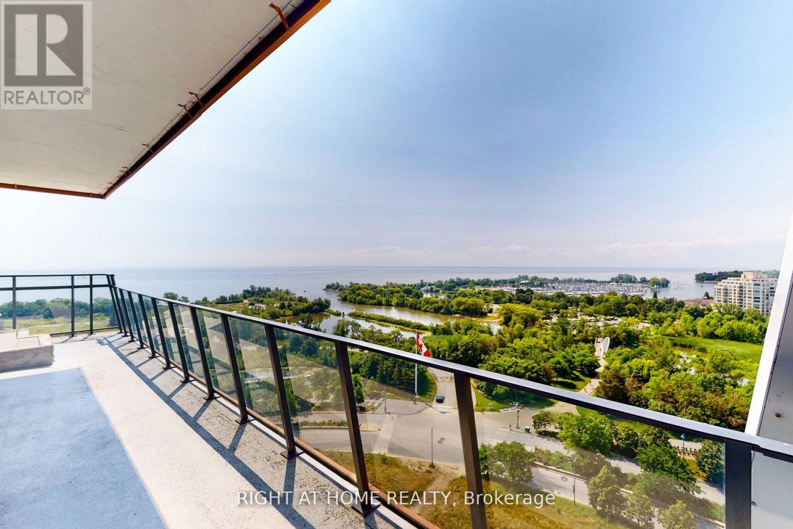 1318 - 30 Shore Breeze Drive, Toronto, Ontario  M8V 0J1 - Photo 2 - W14118042