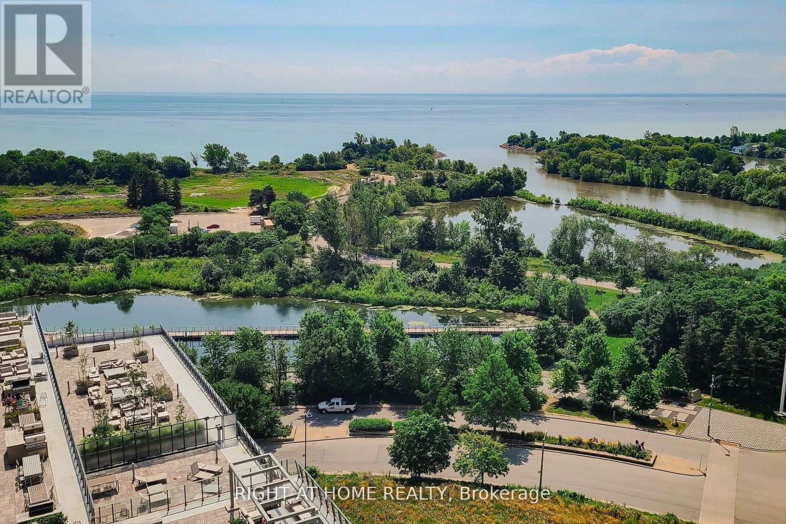 1318 - 30 SHORE BREEZE DRIVE, Toronto (Mimico), Ontario - One Percent ...