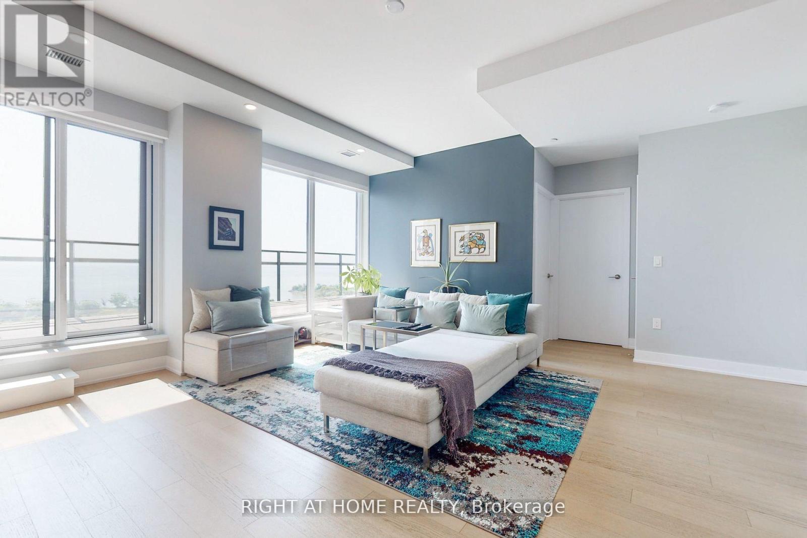 1318 - 30 Shore Breeze Drive, Toronto, Ontario  M8V 0J1 - Photo 5 - W14118042