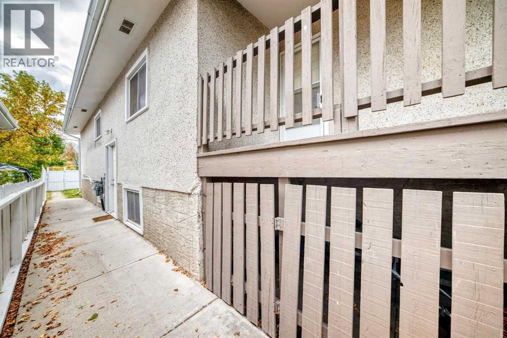 7409 37 Avenue NW, Calgary, Alberta  T3B 1W8 - Photo 6 - A2349302