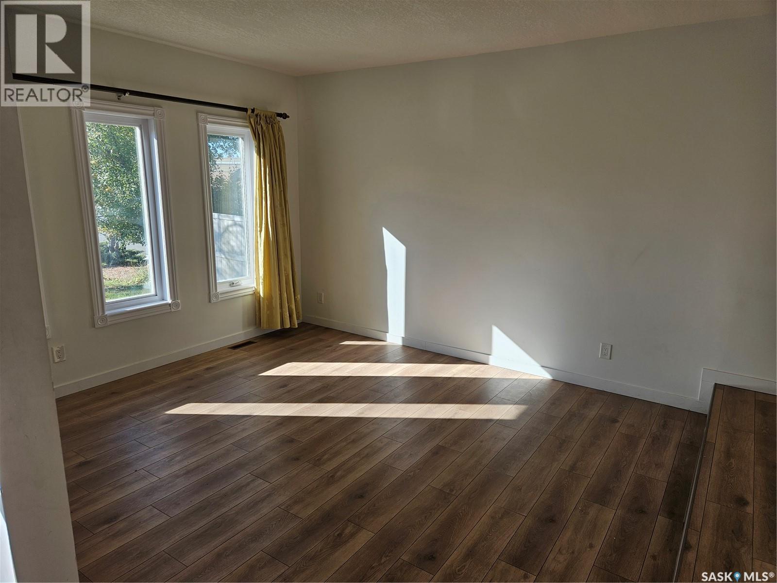 3130 Arens Road E, Regina, Saskatchewan  S4V 1J8 - Photo 2 - SK051984