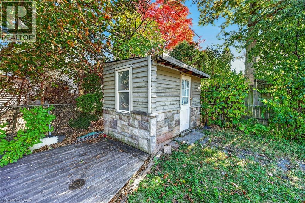 363 Duncombe Drive, Burlington, Ontario  L7L 4M2 - Photo 15 - 40873949