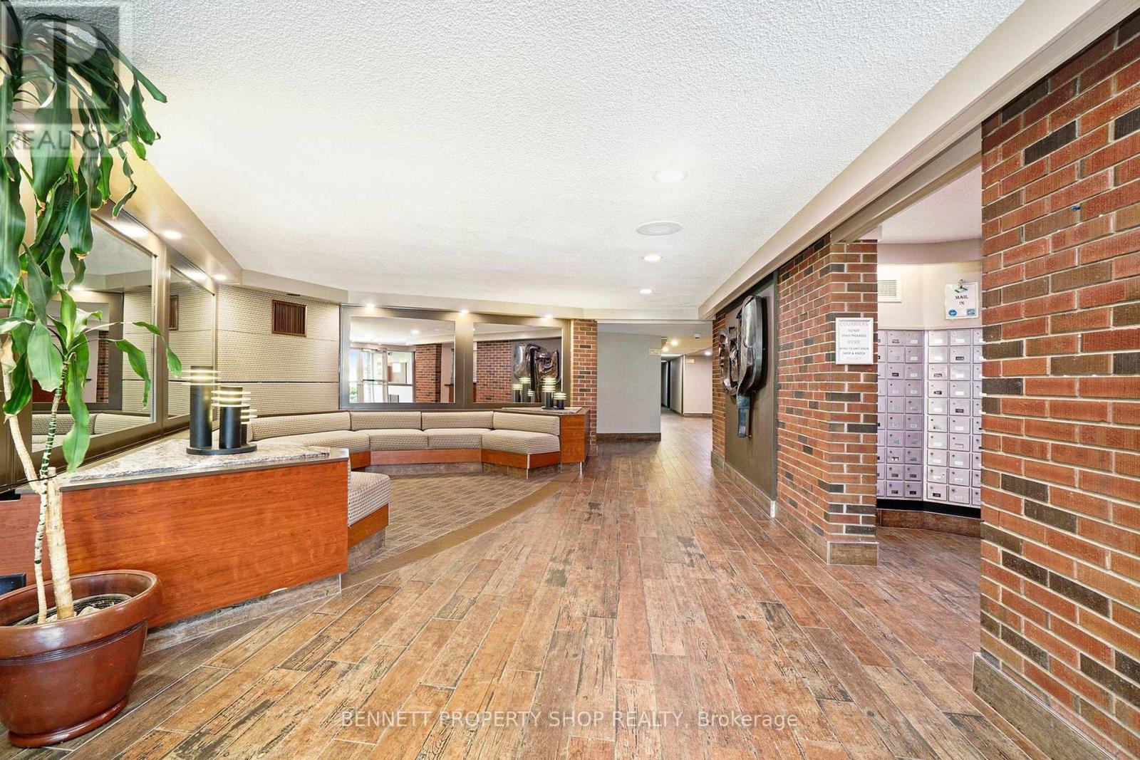 1217 - 20 Chesterton Drive, Ottawa, Ontario  K2E 6Z7 - Photo 2 - X14118138