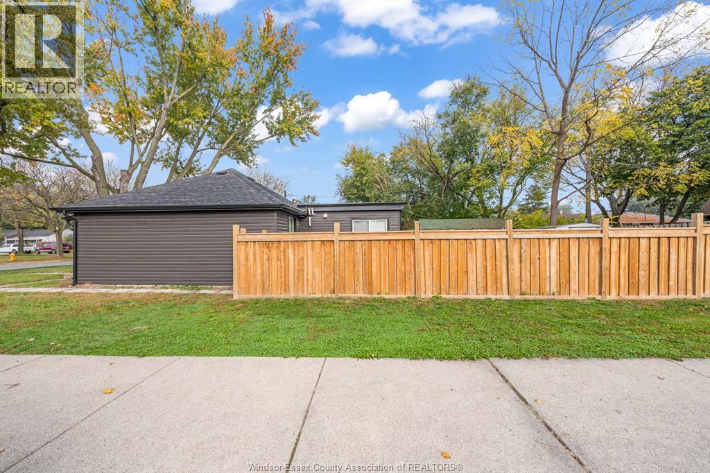 1086 Brock Street, Windsor, Ontario  N9C 2V2 - Photo 24 - 26026305