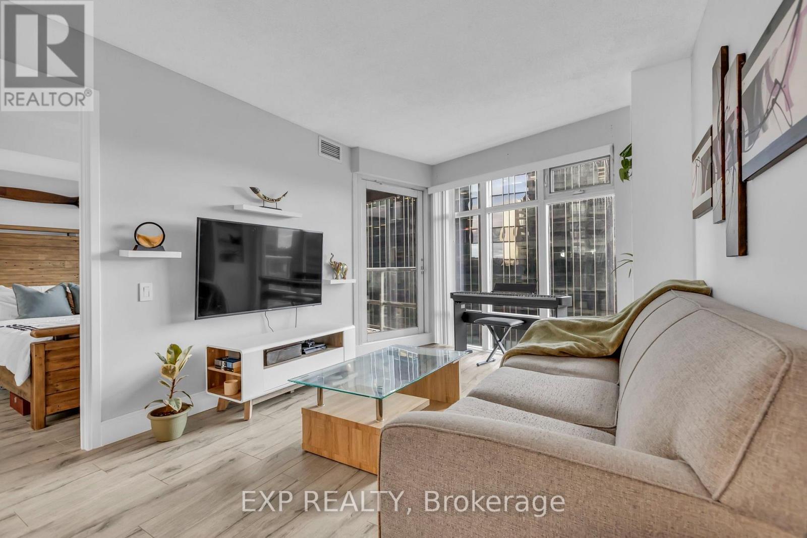 806 - 2181 Yonge Street, Toronto, Ontario  M4S 3H7 - Photo 5 - C14118050