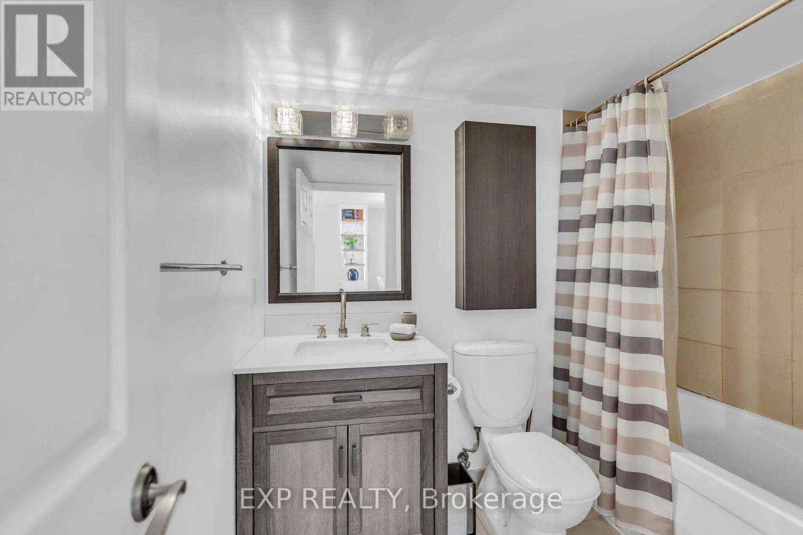 806 - 2181 Yonge Street, Toronto, Ontario  M4S 3H7 - Photo 9 - C14118050