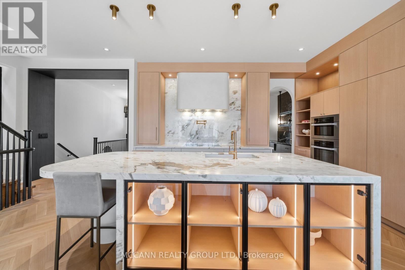 403 Melrose Avenue, Toronto, Ontario  M5M 1Z6 - Photo 9 - C14118092