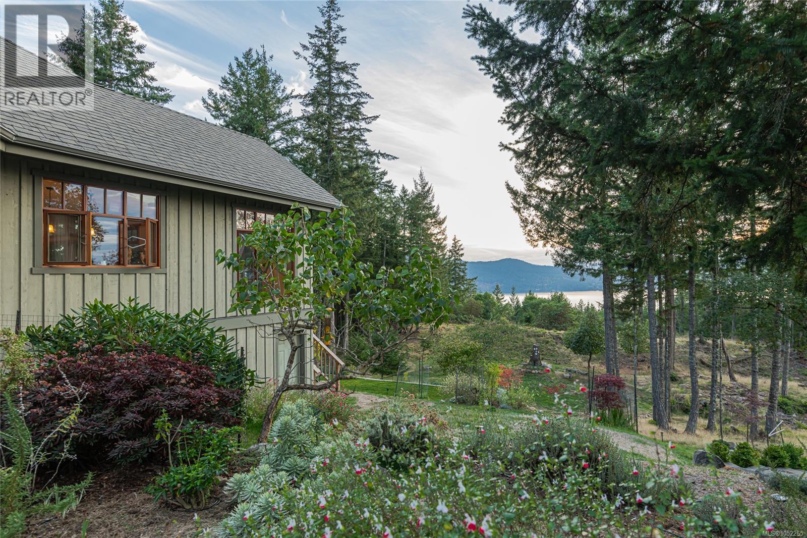123 Murrelet Pl, Salt Spring, British Columbia  V8K 1G9 - Photo 38 - 1052265