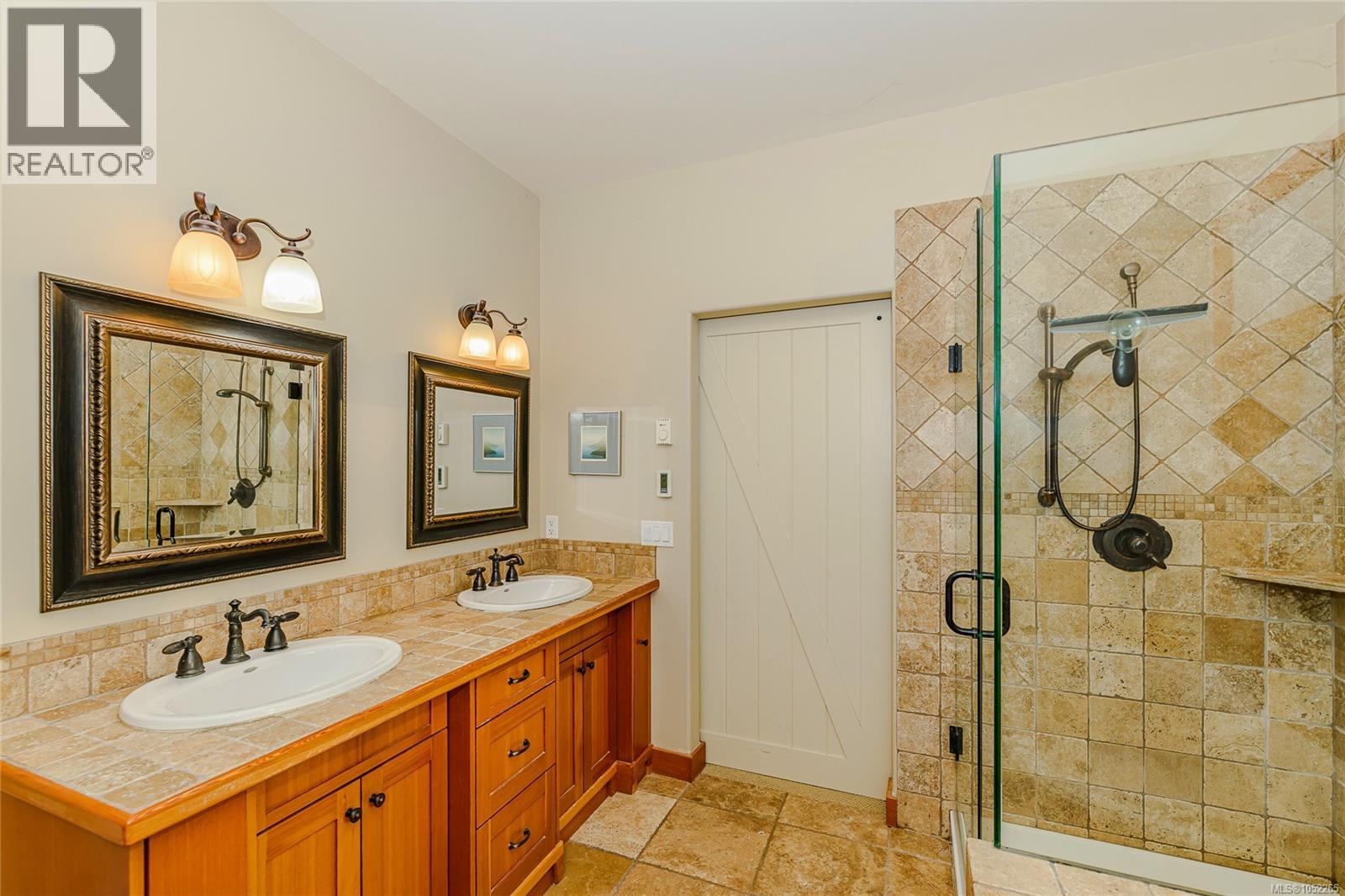 123 Murrelet Pl, Salt Spring, British Columbia  V8K 1G9 - Photo 15 - 1052265