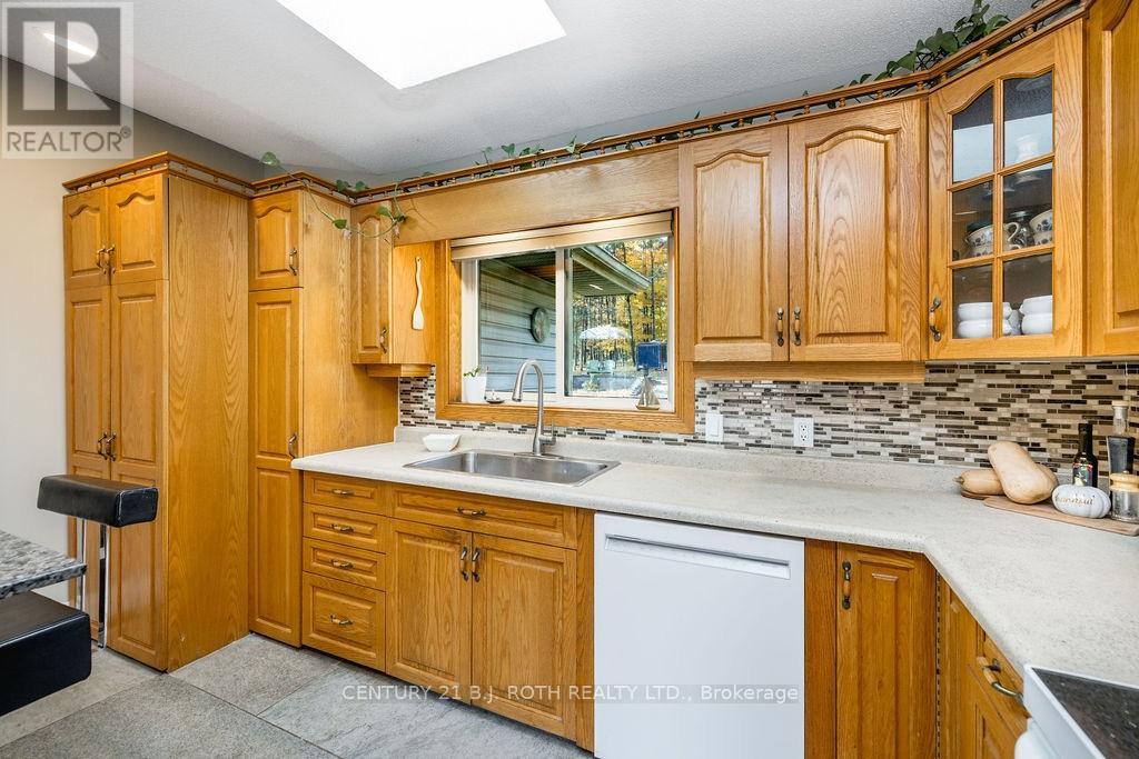 1909 Mcleod Drive, Severn, Ontario  P0E 1N0 - Photo 23 - S14118214