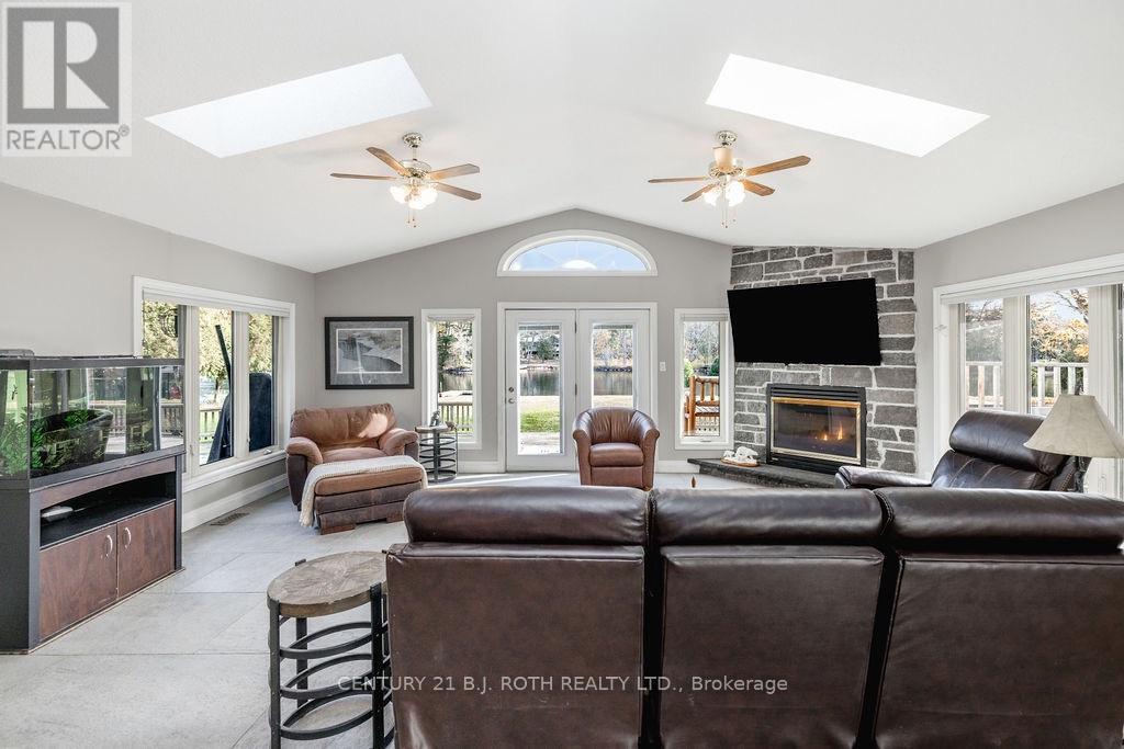 1909 Mcleod Drive, Severn, Ontario  P0E 1N0 - Photo 26 - S14118214