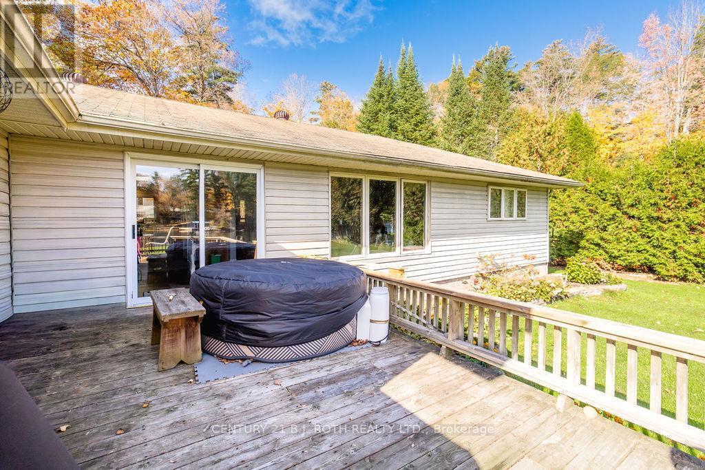 1909 Mcleod Drive, Severn, Ontario  P0E 1N0 - Photo 4 - S14118214