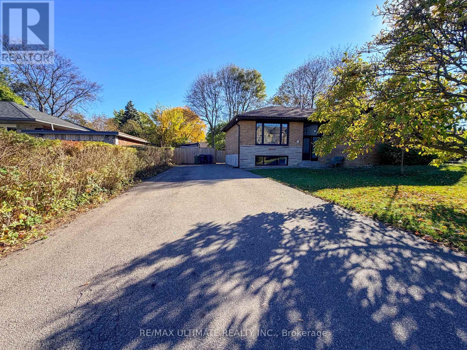 Main - 111 Combe Avenue, Toronto, Ontario  M3H 4J8 - Photo 1 - C14109148