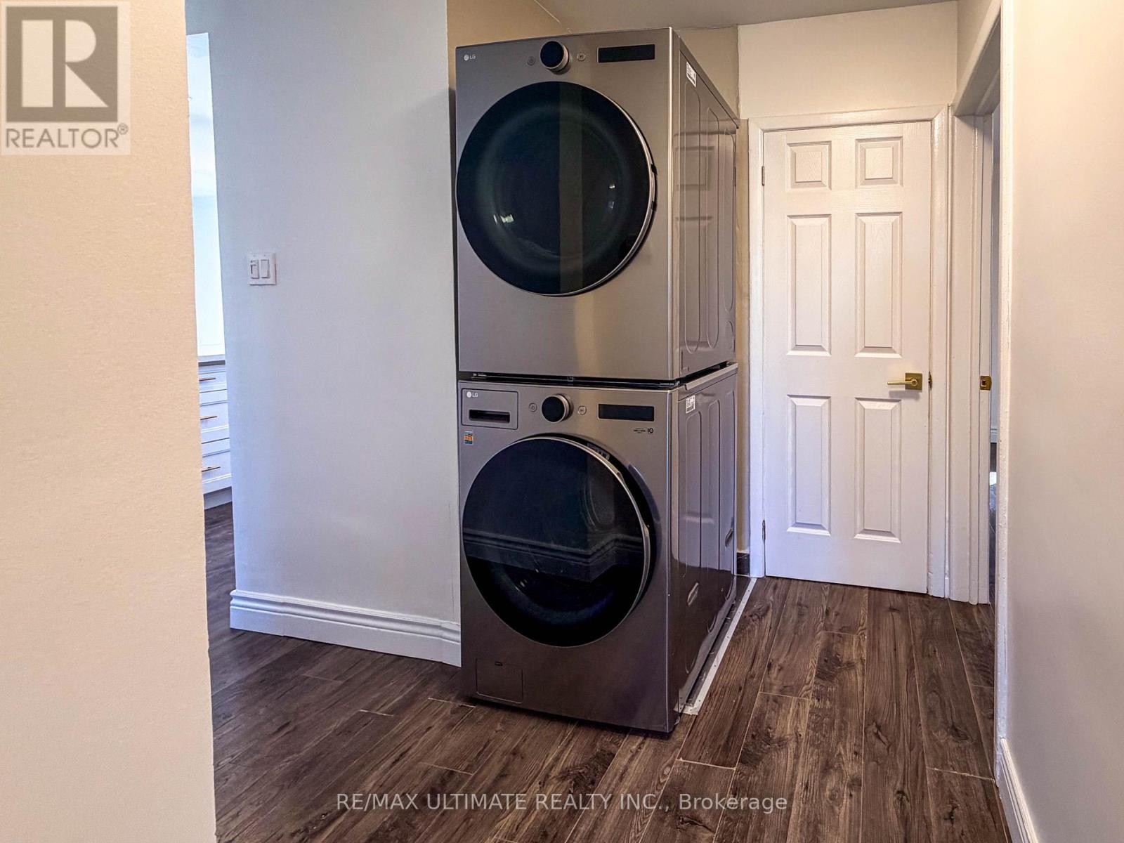 Main - 111 Combe Avenue, Toronto, Ontario M3H 4J8 - Photo 9 - C14109148