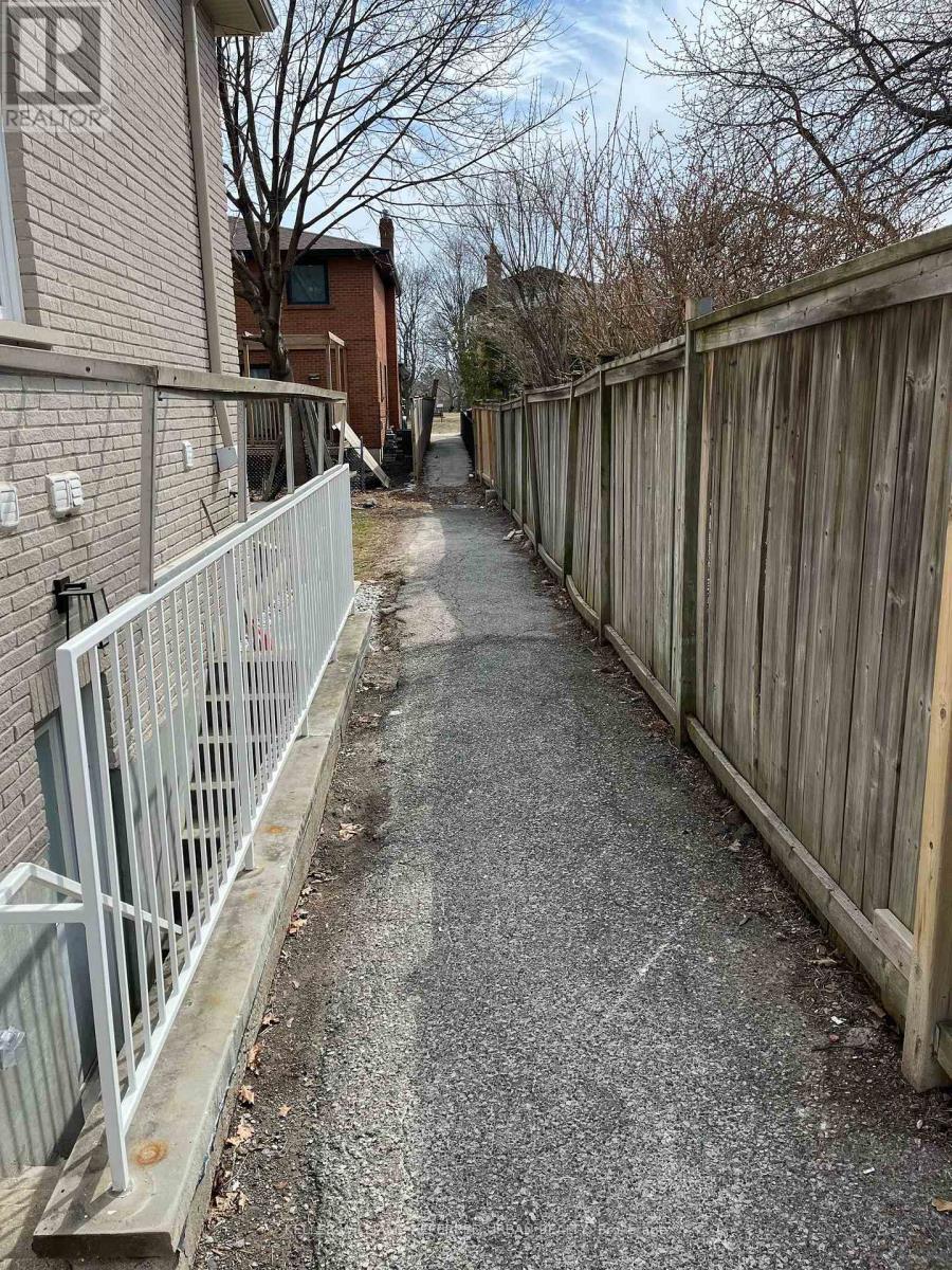 Bsmt 2 - 103 Almore Avenue, Toronto, Ontario M3H 2H4 - Photo 25 - C14114866