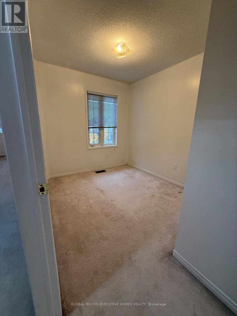 6256 Avonhurst Drive N, Mississauga, Ontario  L5N 7V2 - Photo 23 - W14111870