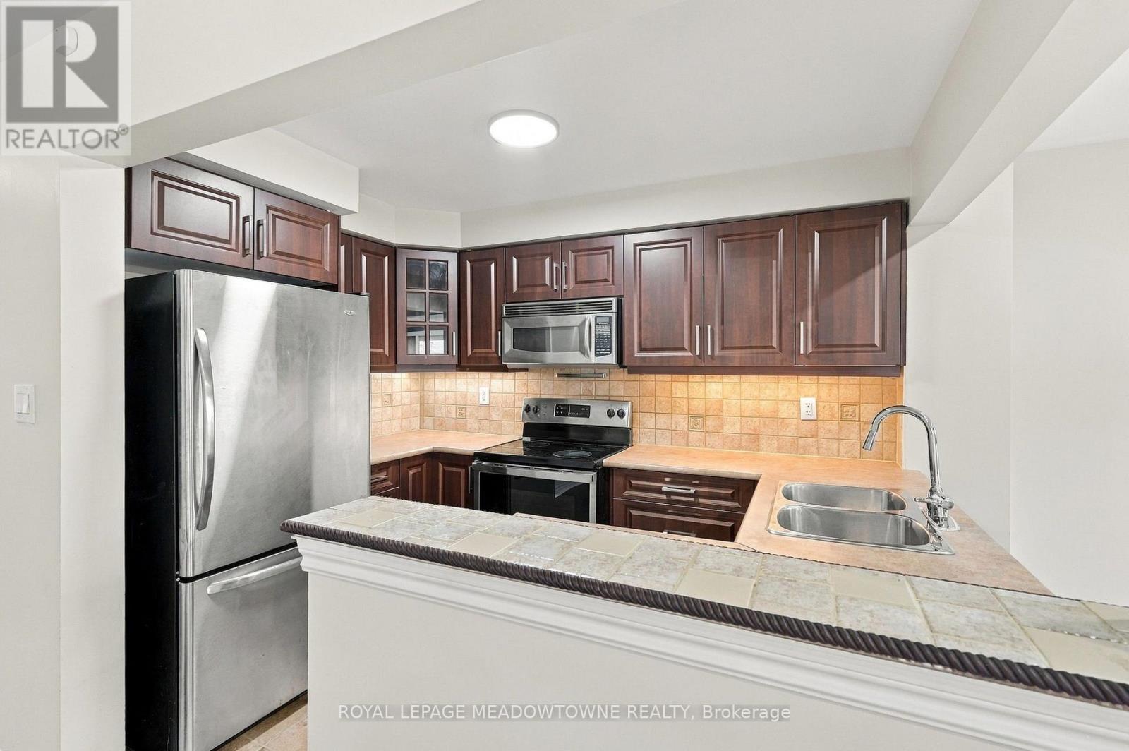 101 Livingston Road, Milton, Ontario  L9T 6J7 - Photo 10 - W14118074