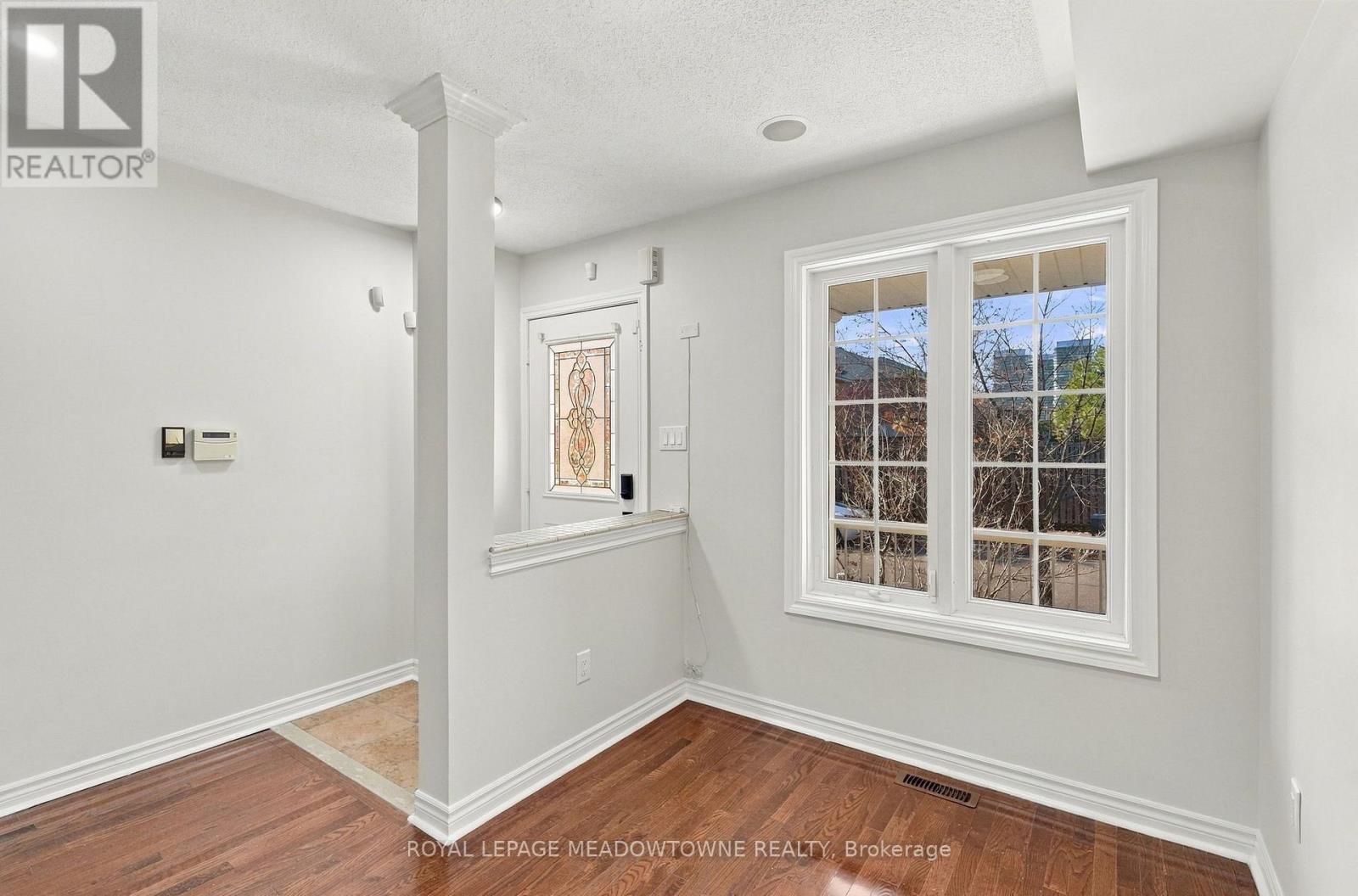 101 Livingston Road, Milton, Ontario  L9T 6J7 - Photo 6 - W14118074