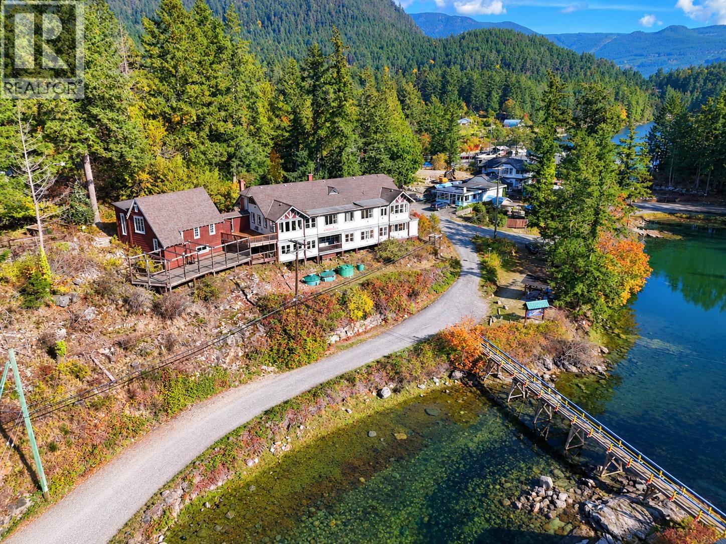 4339 GARDEN BAY ROAD, Garden Bay, British Columbia