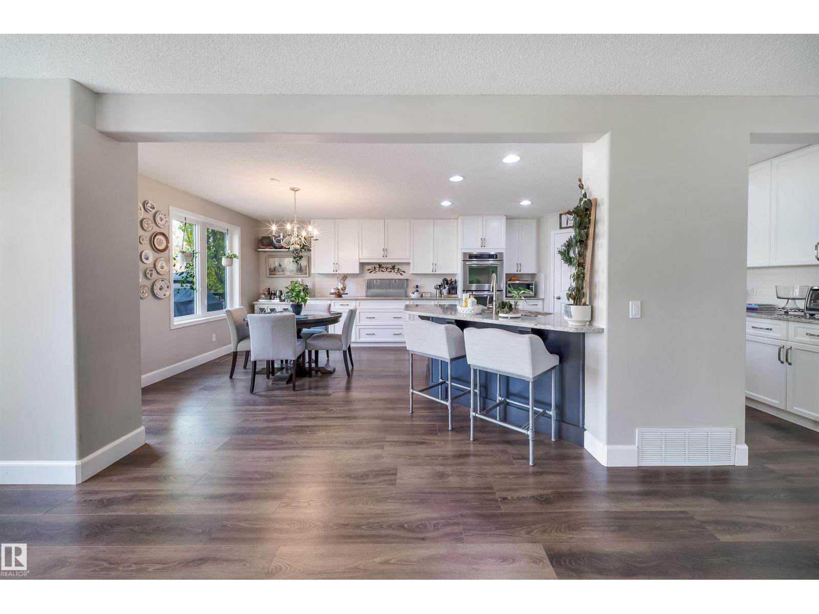 347 DAVENPORT DR