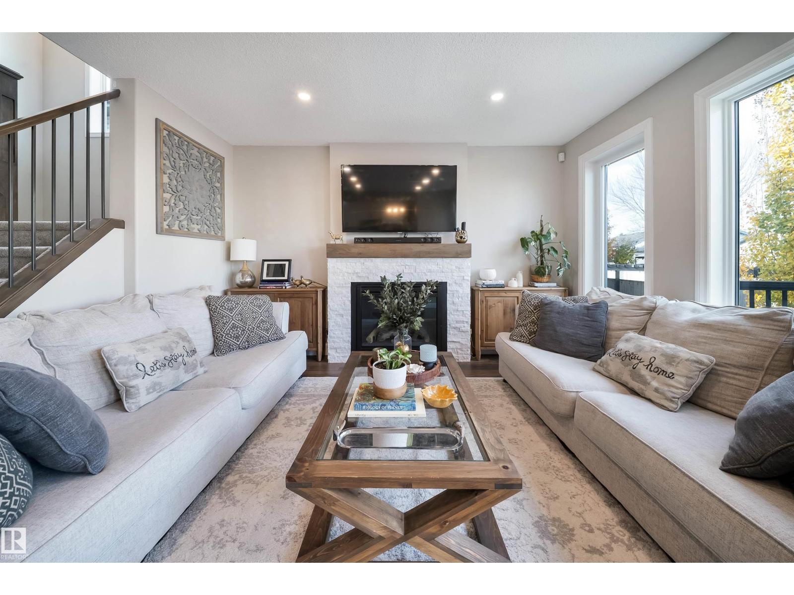 347 DAVENPORT DR
