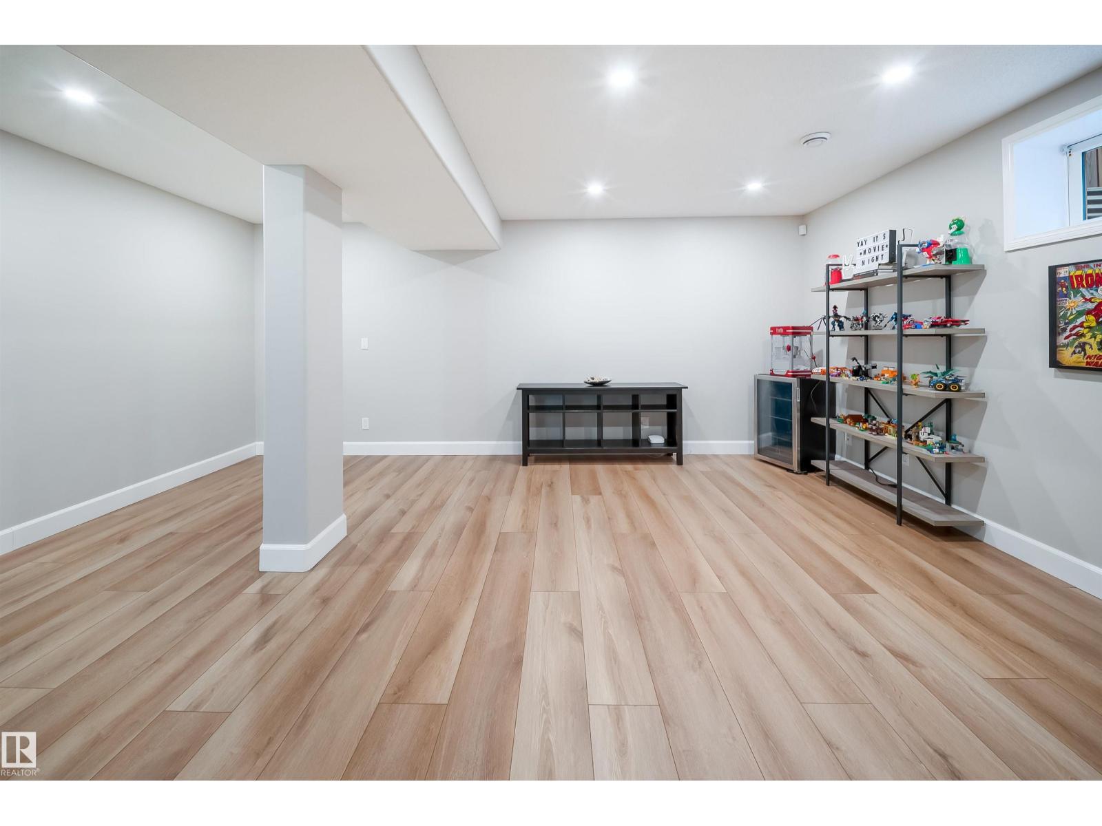 347 DAVENPORT DR