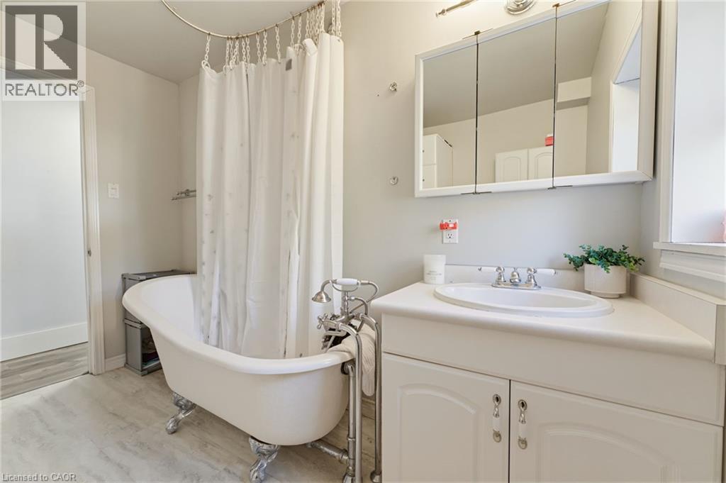 540 Vine Street, Cambridge, Ontario  N3H 2Y8 - Photo 24 - 40873017
