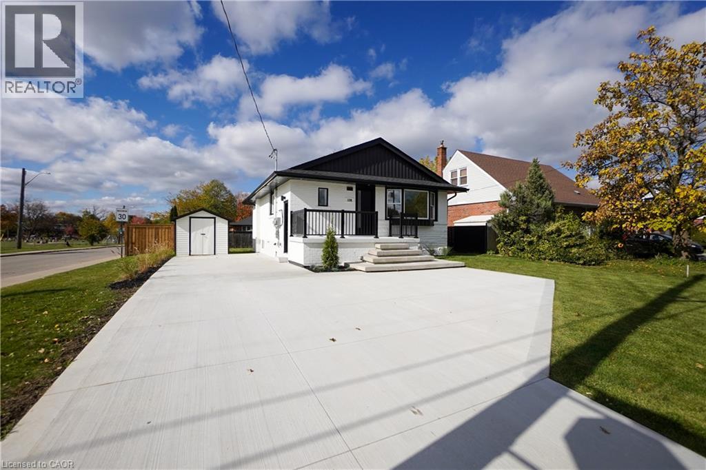 136 Warren Avenue, Hamilton, Ontario  L9A 3E1 - Photo 3 - 40874069