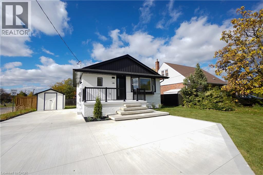 136 Warren Avenue, Hamilton, Ontario  L9A 3E1 - Photo 4 - 40874069