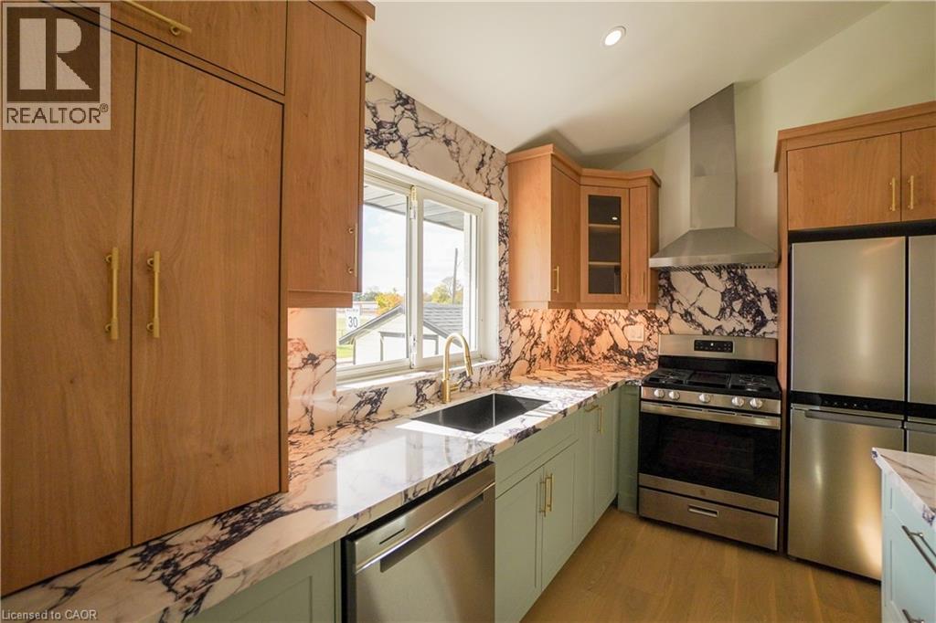 136 Warren Avenue, Hamilton, Ontario  L9A 3E1 - Photo 11 - 40874098