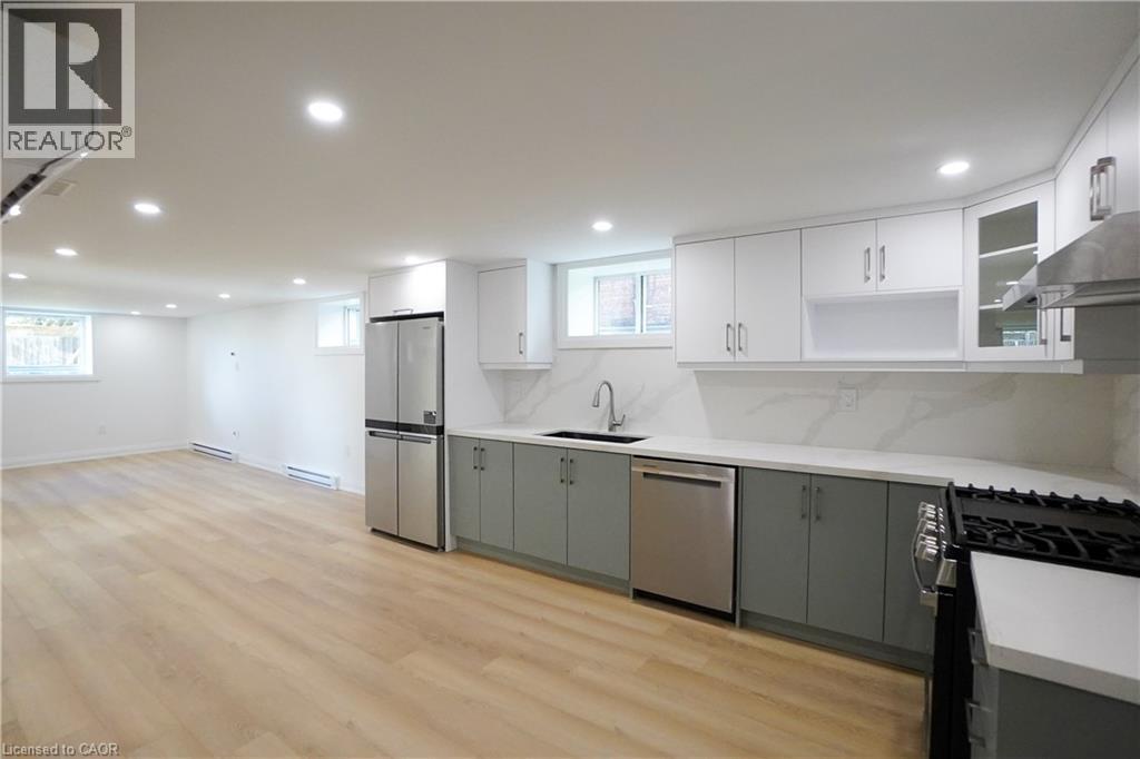 136 Warren Avenue, Hamilton, Ontario  L9A 3E1 - Photo 34 - 40874098