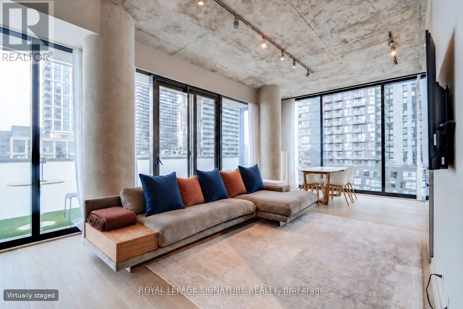 1606 - 11 CHARLOTTE STREET, Toronto, Ontario