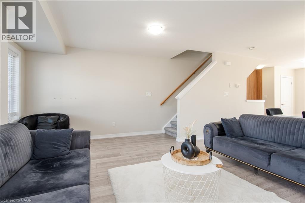 120 Monarch Woods Drive, Kitchener, Ontario  N2P 2N7 - Photo 10 - 40874182